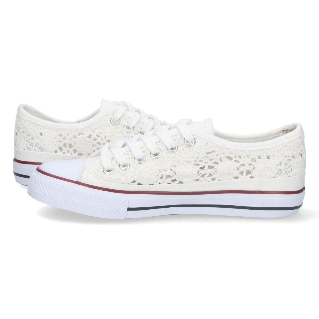 Zapatilla plana de mujer con material bordado y calado