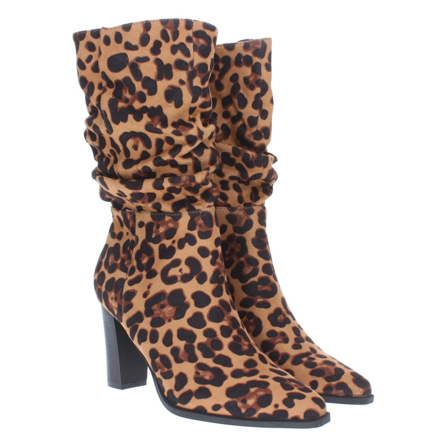 Bota de tacón estampado liso de mujer con caña arrugada