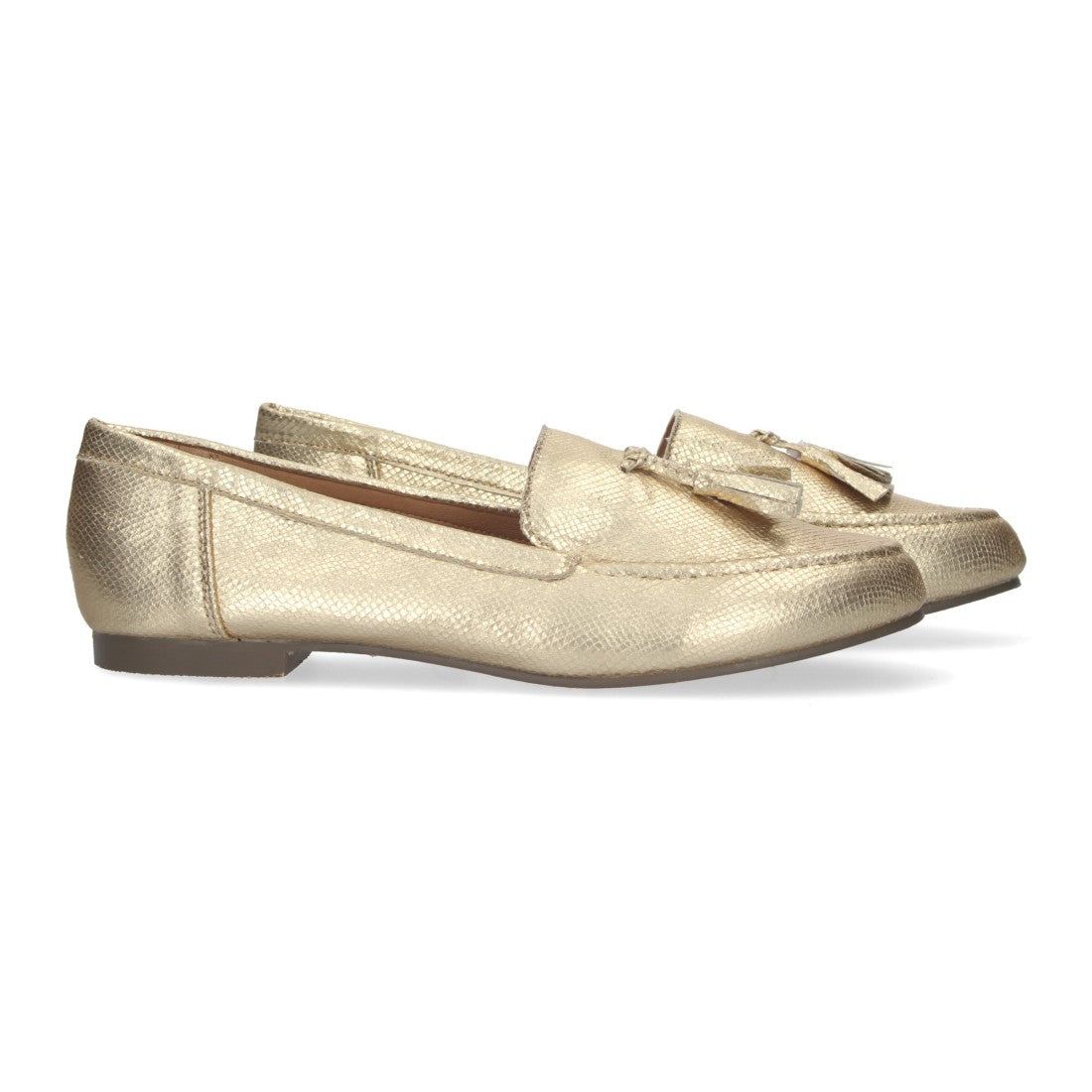 Mocasín plano de mujer con flecos en el empeine
