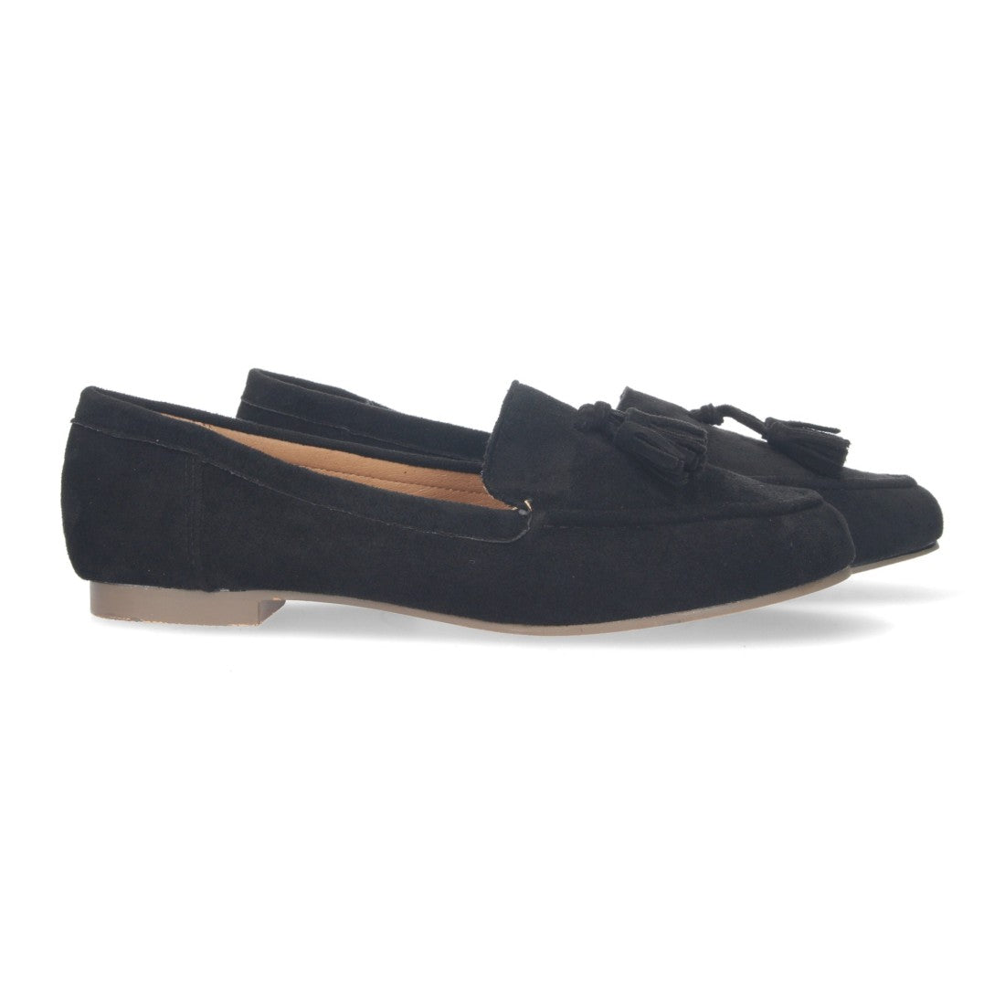 Mocasín plano de mujer con flecos en el empeine