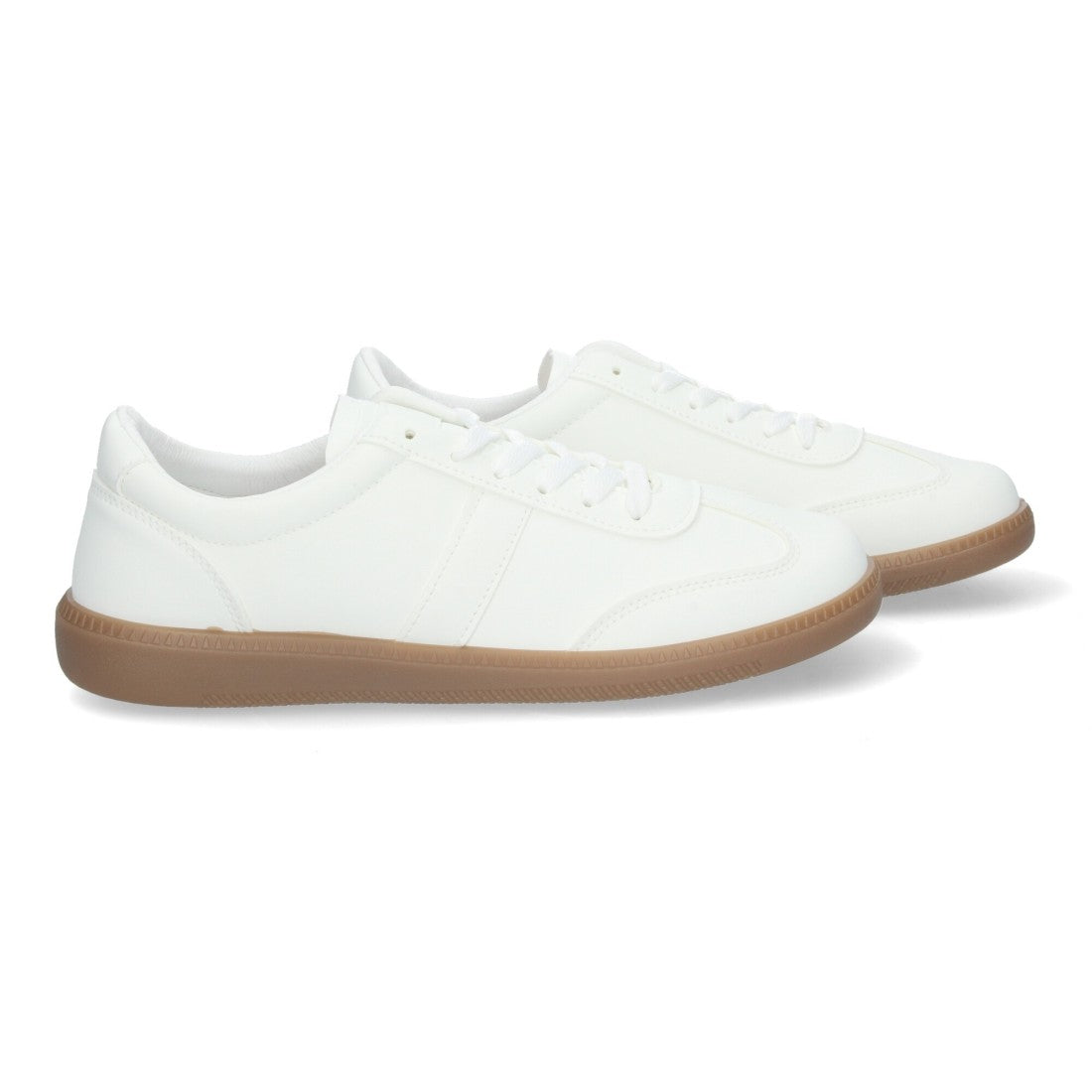 Zapatillas deportivas elegantes planas de hombre