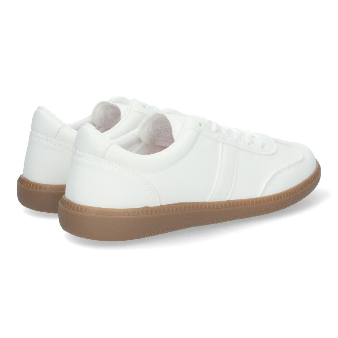 Zapatillas deportivas elegantes planas de hombre