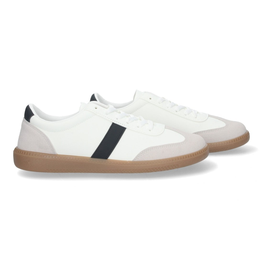 Zapatillas deportivas elegantes planas de hombre