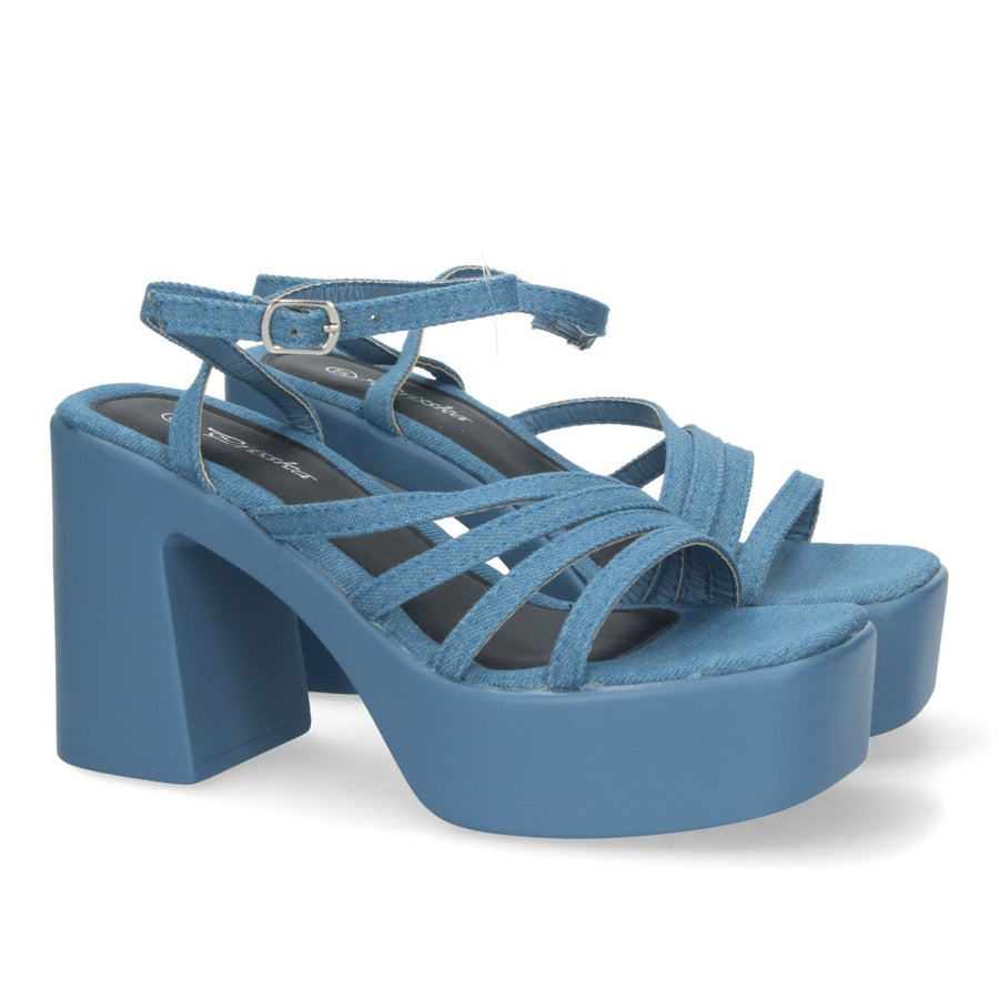 Sandalias de plataforma de mujer con tiras en la pala