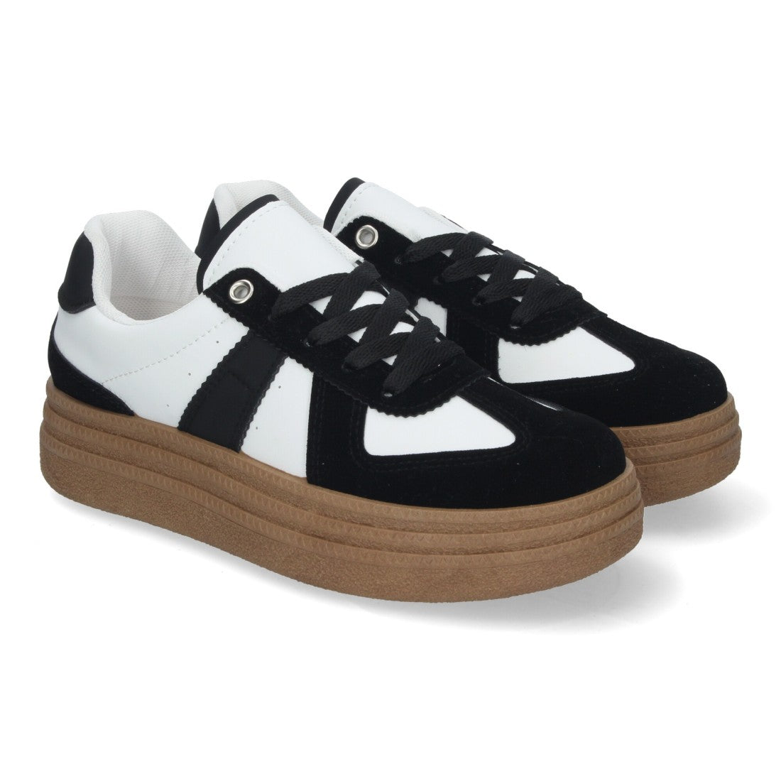 Zapatillas deportivas elegantes de mujer