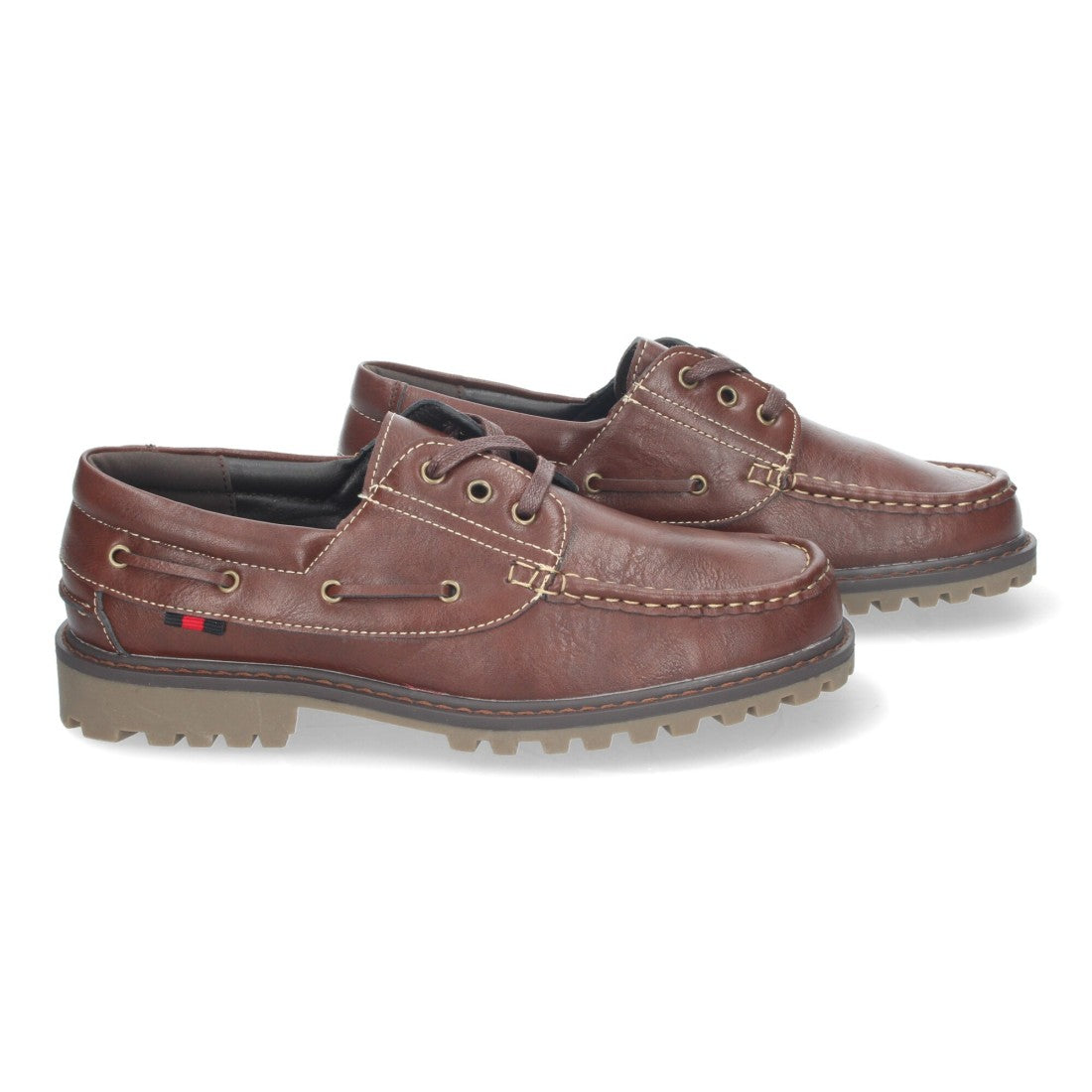 Mocasines elegantes de hombre con cosidos y cierre de cordones