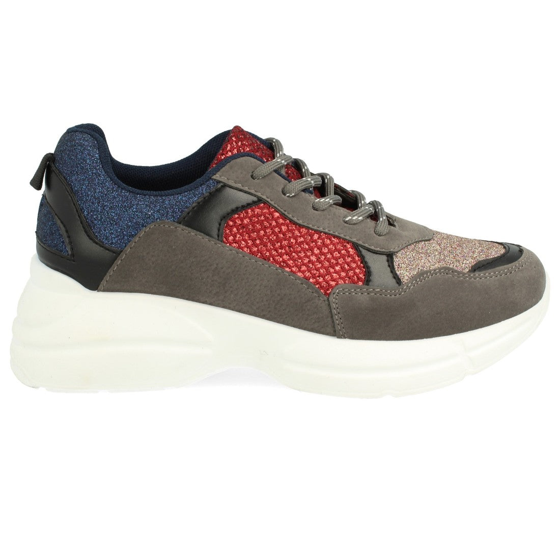 Zapatilla con cordones