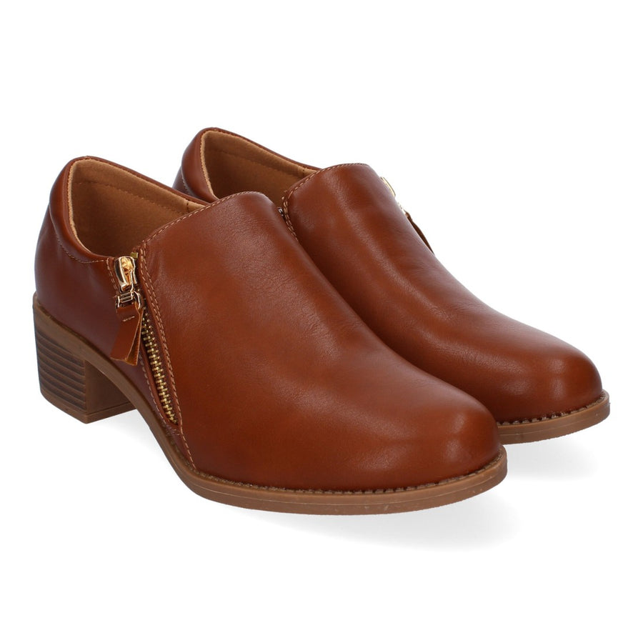 Zapato abotinado de mujer