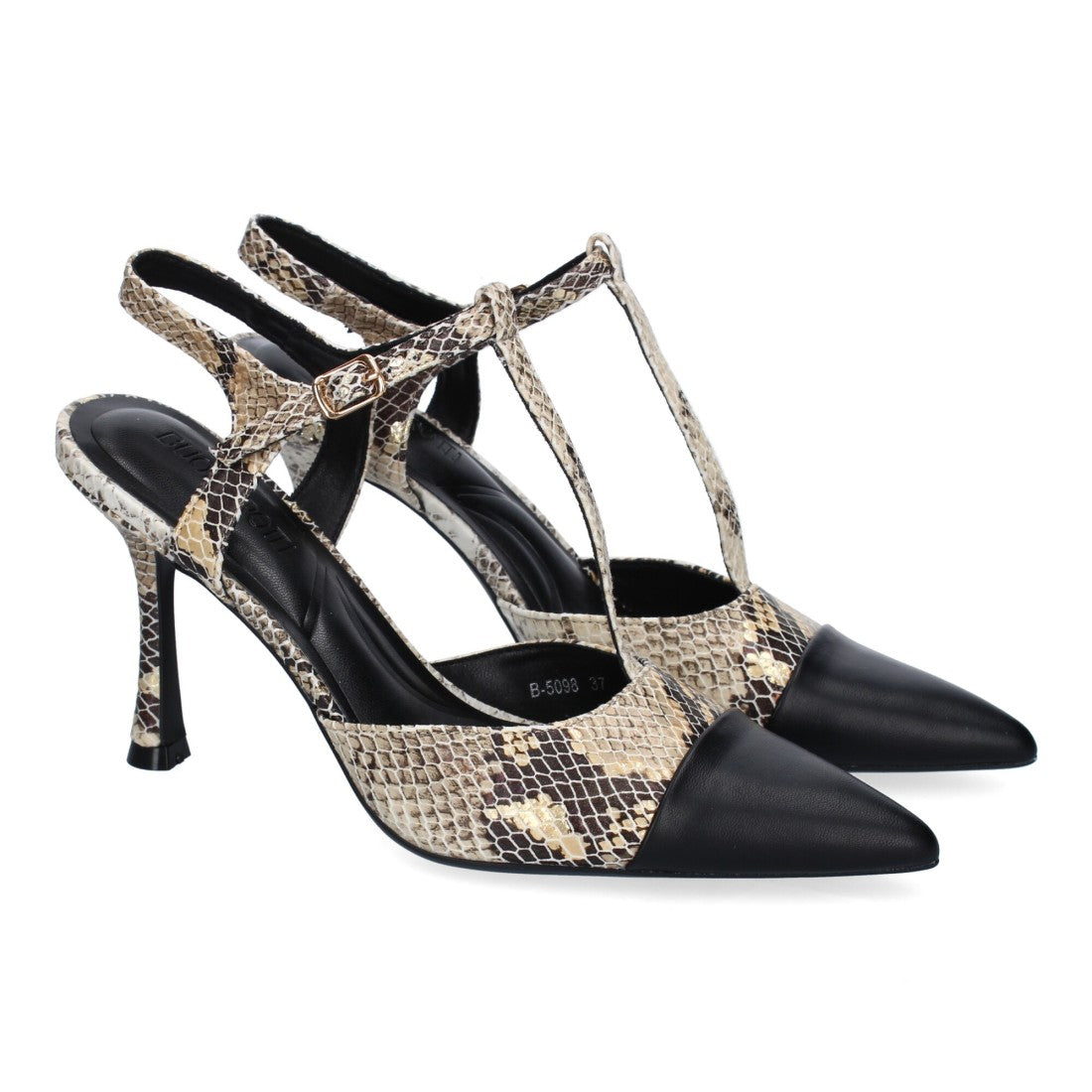 Zapato de tacón estilo salón de mujer