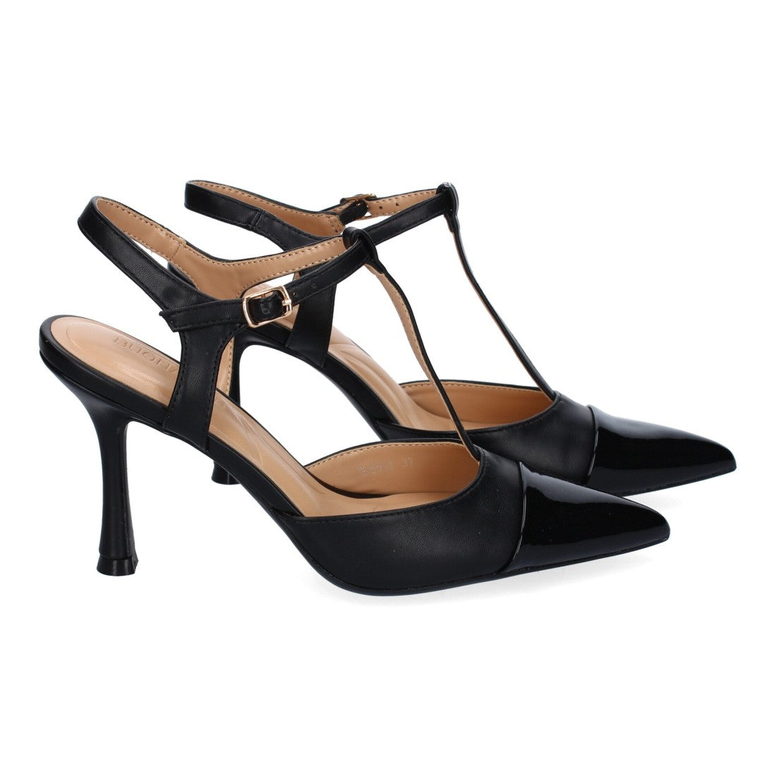 Zapato de tacón estilo salón de mujer