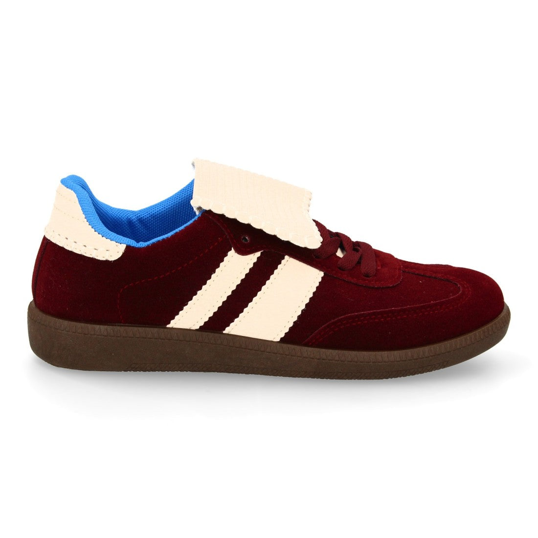 Zapatilla plana de mujer con retro y toques modernos