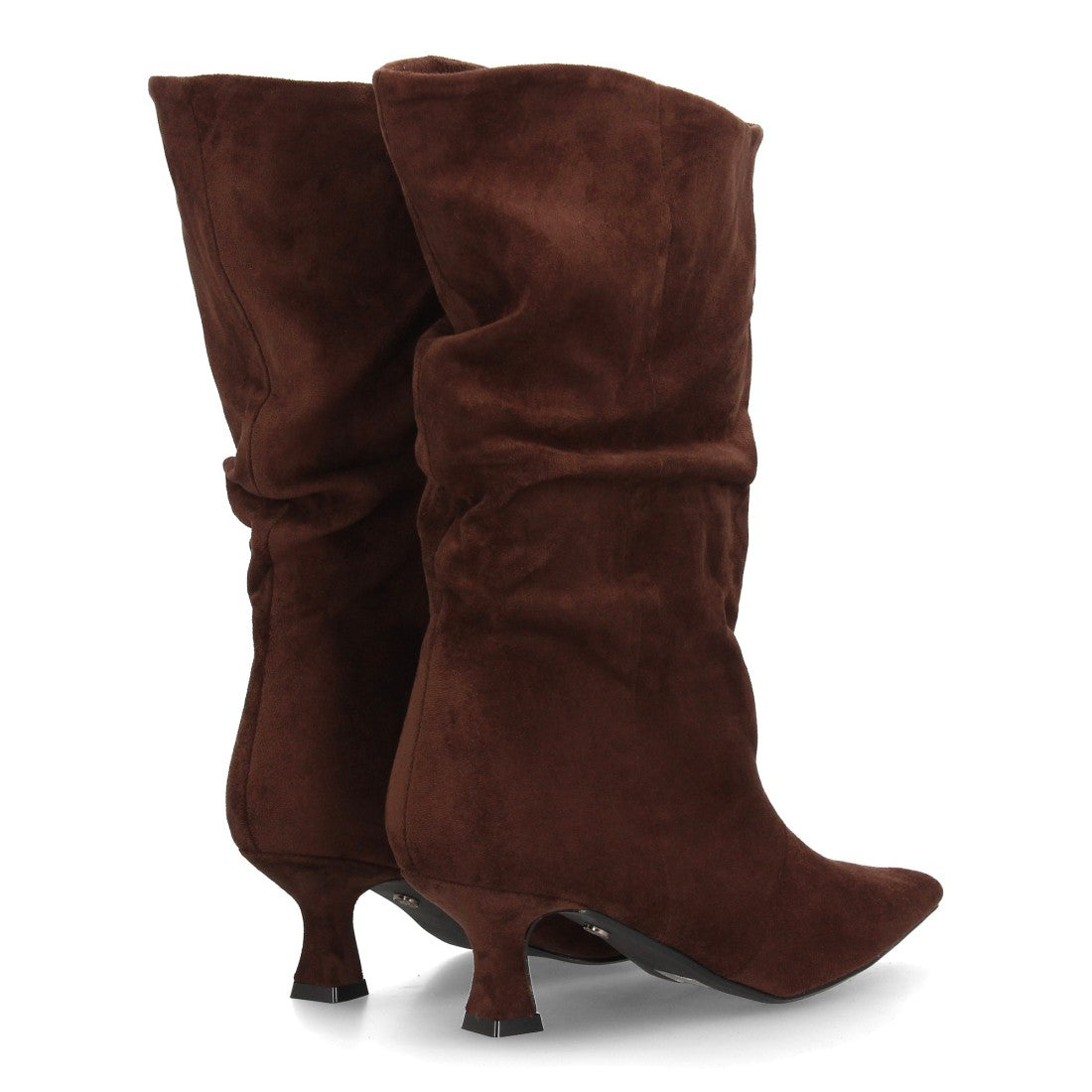 Bota de caña arrugada de mujer con tacón fino y elegante
