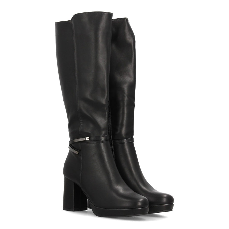 Botas altas de mujer con caña alta