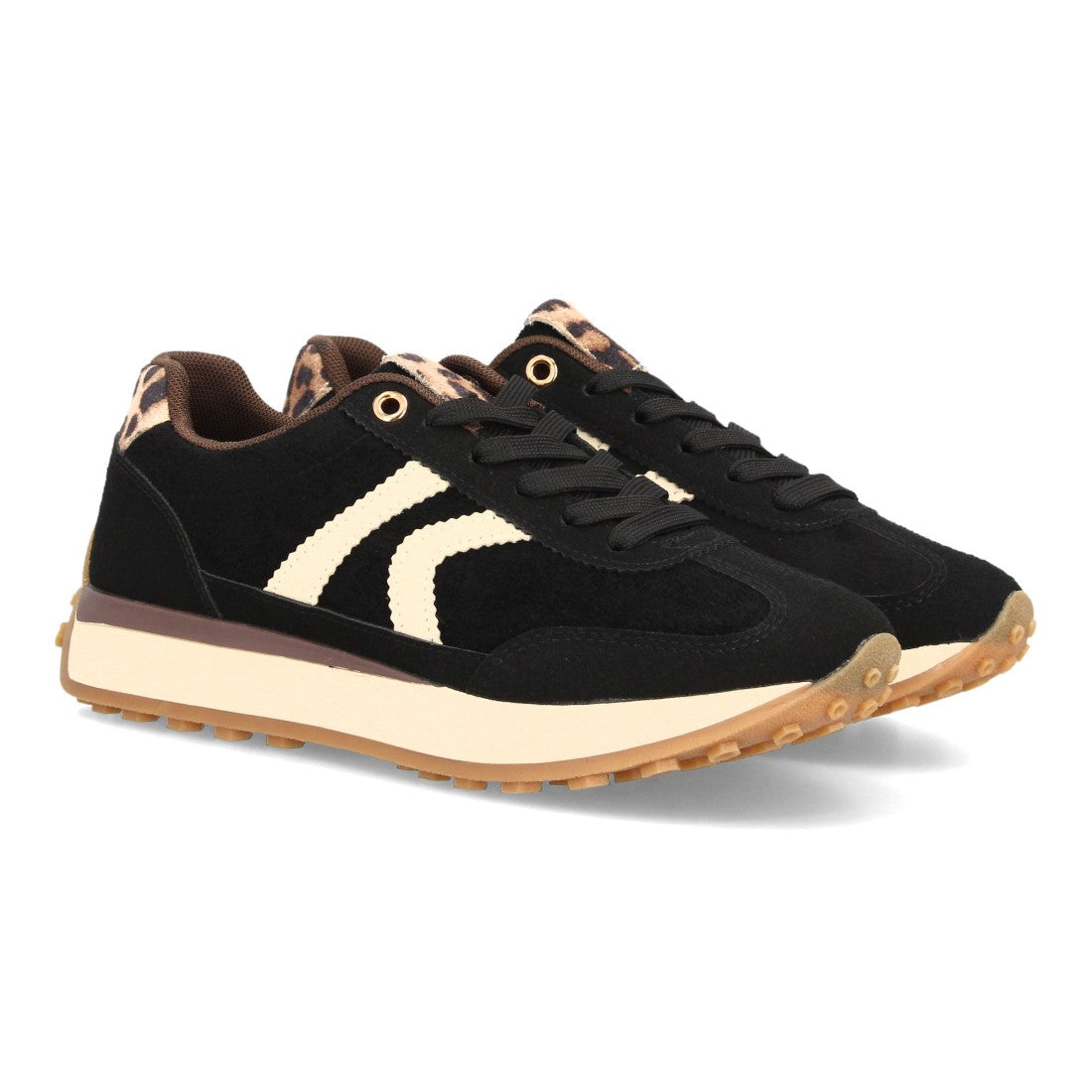 Zapatillas de estilo casual y deportivo de mujer