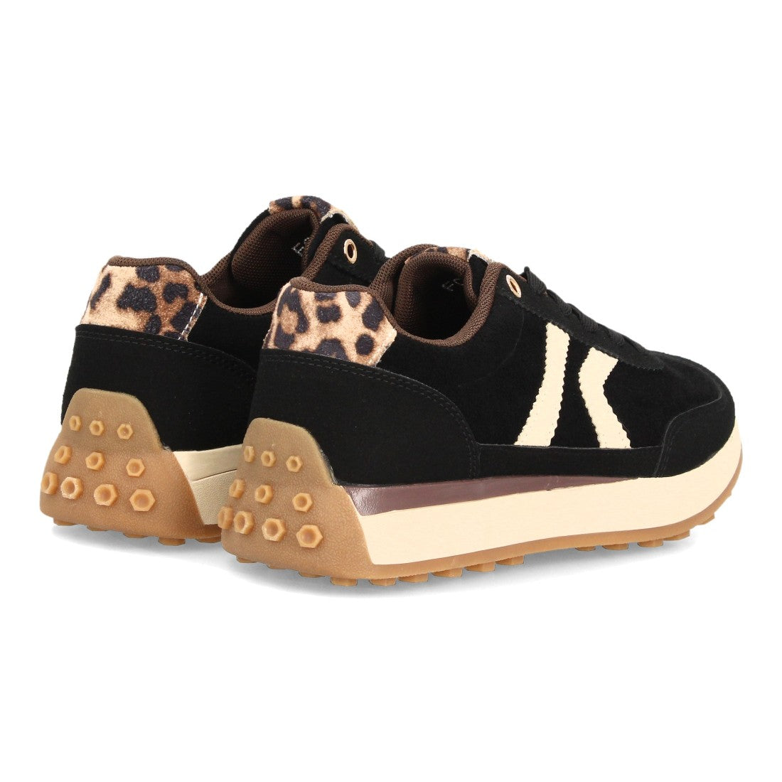 Zapatillas de estilo casual y deportivo de mujer