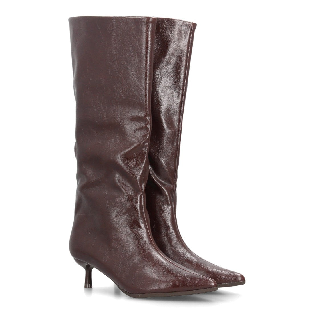 Botas altas de mujer con incorporan una caña alta de líneas limpias
