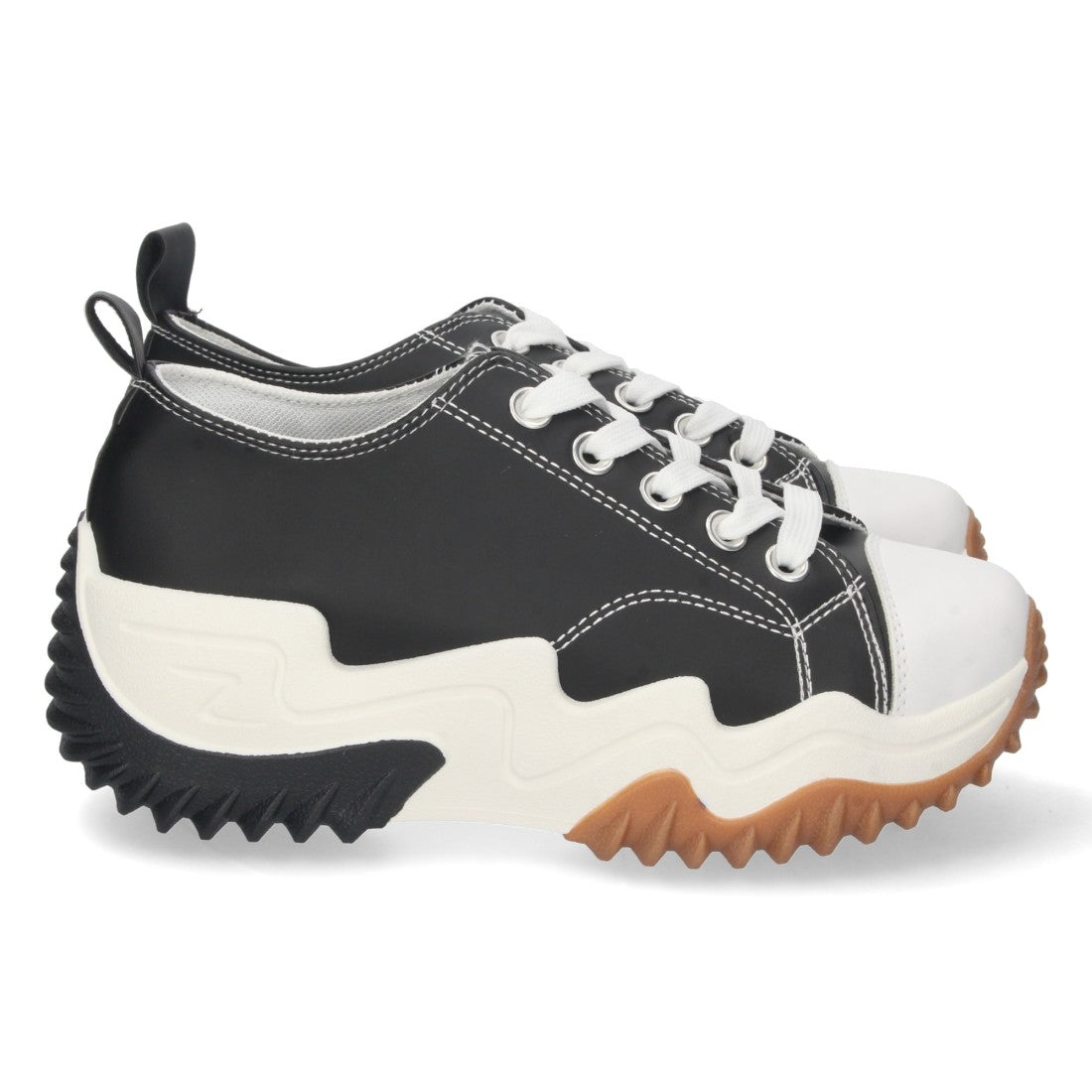 Zapatilla de mujer con material de polipiel