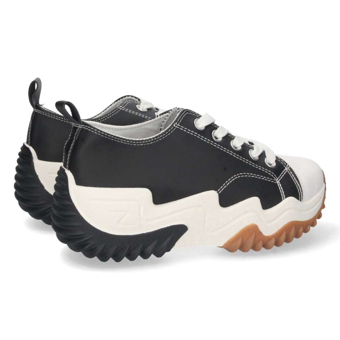 Zapatilla de mujer con material de polipiel