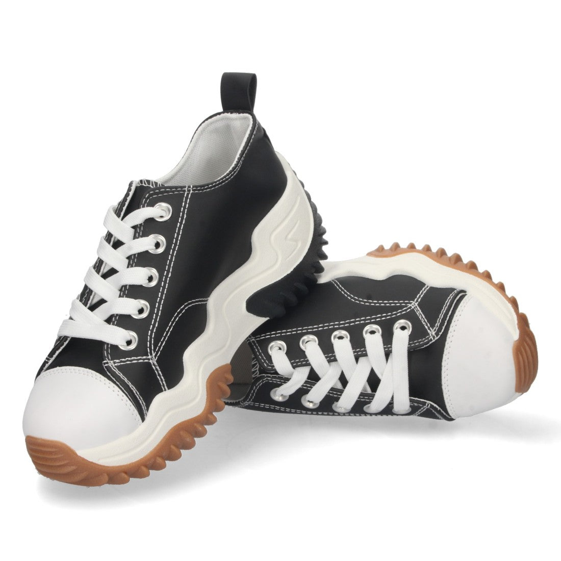 Zapatilla de mujer con material de polipiel
