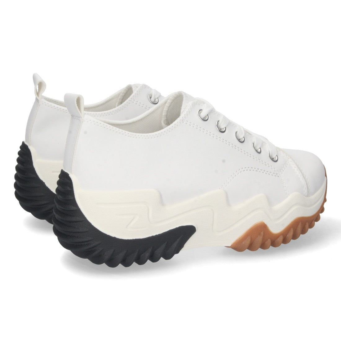 Zapatilla de mujer con material de polipiel