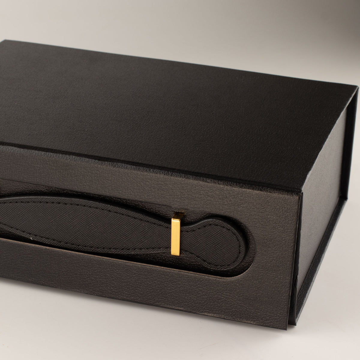 Caja de regalo plegable - cesta mediana  (24x18.2x8cm) - Negro
