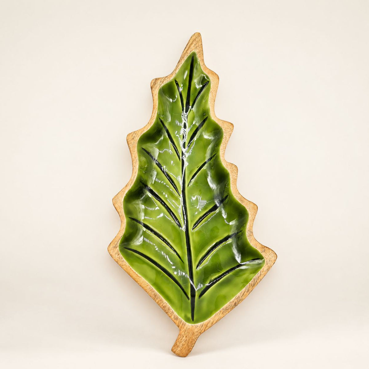 Perdido en el Bosque -  Tazón de madera con hoja esmaltada - 33x17cm