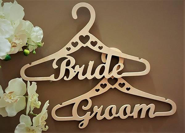 Set 2 perchas madera boda